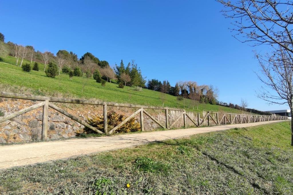Atico Mirador Del Naranco, Parking Gratuito, Wifi, Zona Residencial Leilighet Oviedo Eksteriør bilde