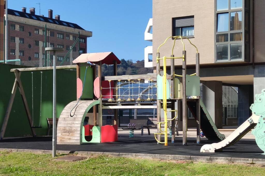 Atico Mirador Del Naranco, Parking Gratuito, Wifi, Zona Residencial Leilighet Oviedo Eksteriør bilde